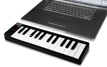Akai LPK25 keyboard controller