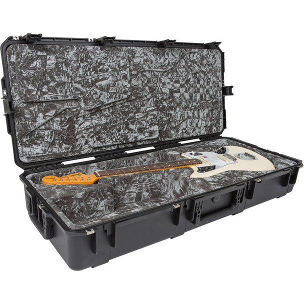 SKB iSeries Guitar Case for Jaguar and Jazzmaster Guitars with TSA Latches and Wheels (3i-4217-62)