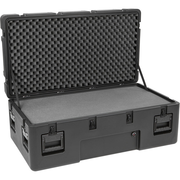 SKB 3R Series 42" x 22" x 15" Mil-Standard Case with Wheels and Layered Foam (3R4222-15B-LW)
