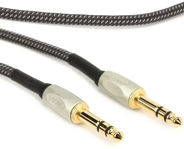 BOSS BGK-15 Serial GK Digital Audio Cable, 15ft/4.5m AES/EBU TRS Cable with Gold-Plated Connectors and Heavy-Duty Shielding for BOSS Serial GK Guitar Synthesizer Systems (BGK-15)
