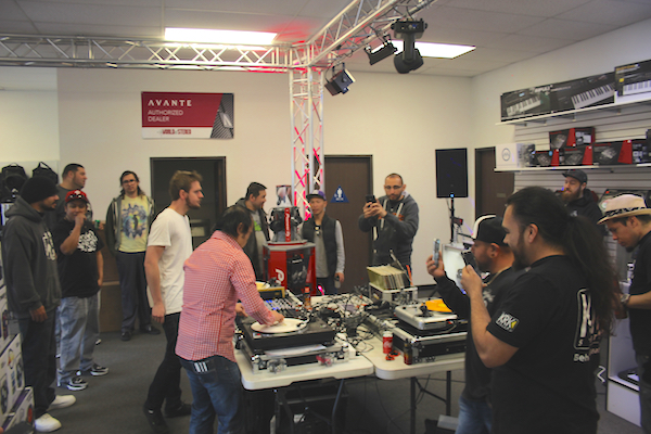 Skratchpad Open DJ Session Comes To World Of Stereo Sacramento World 