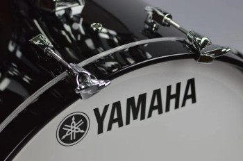 Yamaha AMF-1816SOB SOLID BLACK 18x16 ABS HYBRID FT