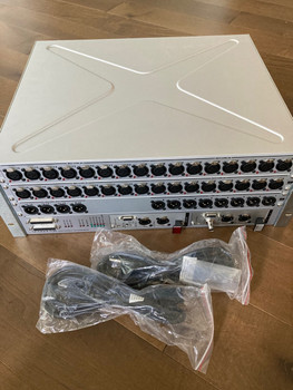 Soundcraft Compact Stage Box with 32 Inputs, 8 Outputs, and 8 AES Outputs Featuring Cat5 Neutrik Connectivity for Professional Remote Audio I/O and Live Sound Applications (E947.350000)