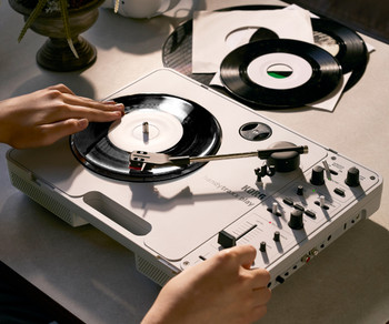 Korg handytraxx play Portable Record Player