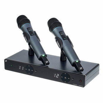 Sennheiser XSW 1-825 Wireless Handheld Microphone System - A Range