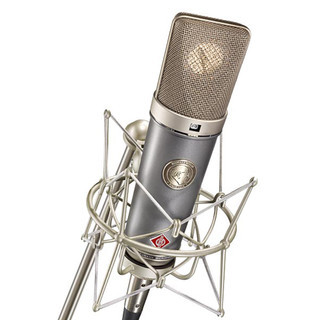 Neumann TLM 67 Multi-pattern mic with K 67 capsule; omni, cardioid and figure 8 patterns; pad and filter. Ships in wood box.