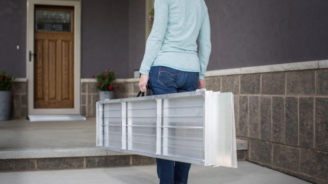 EZ-ACCESS Suitcase Ramp Signature Series