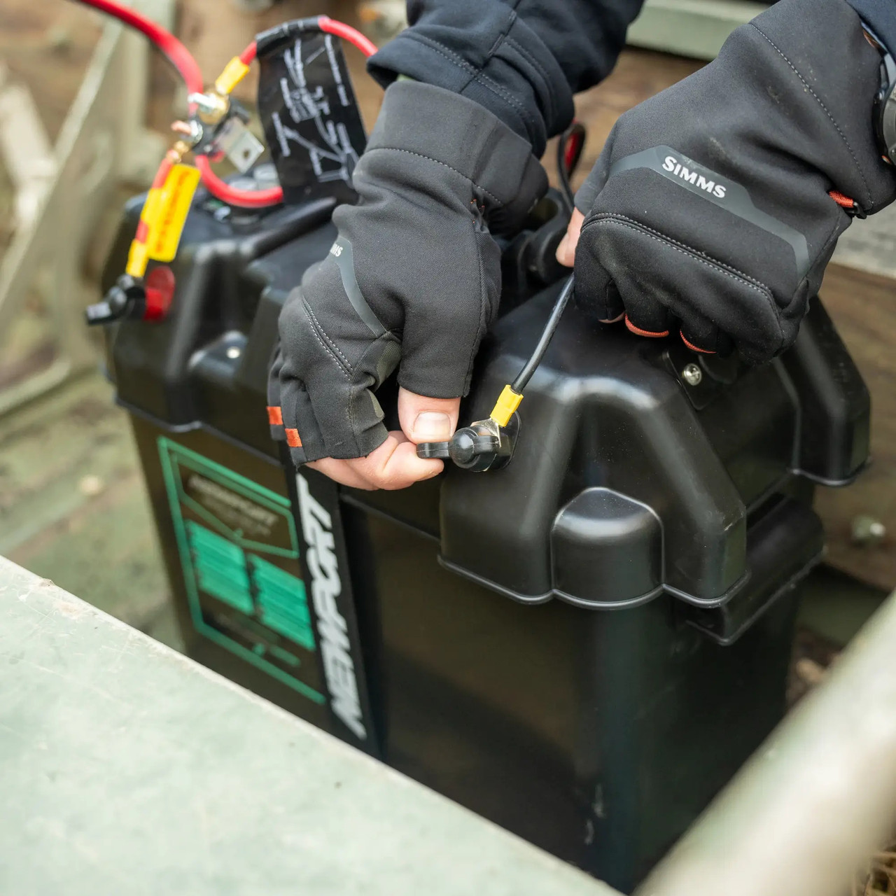 Newport Trolling Motor Smart Battery Box Power Center with USB and DC Ports