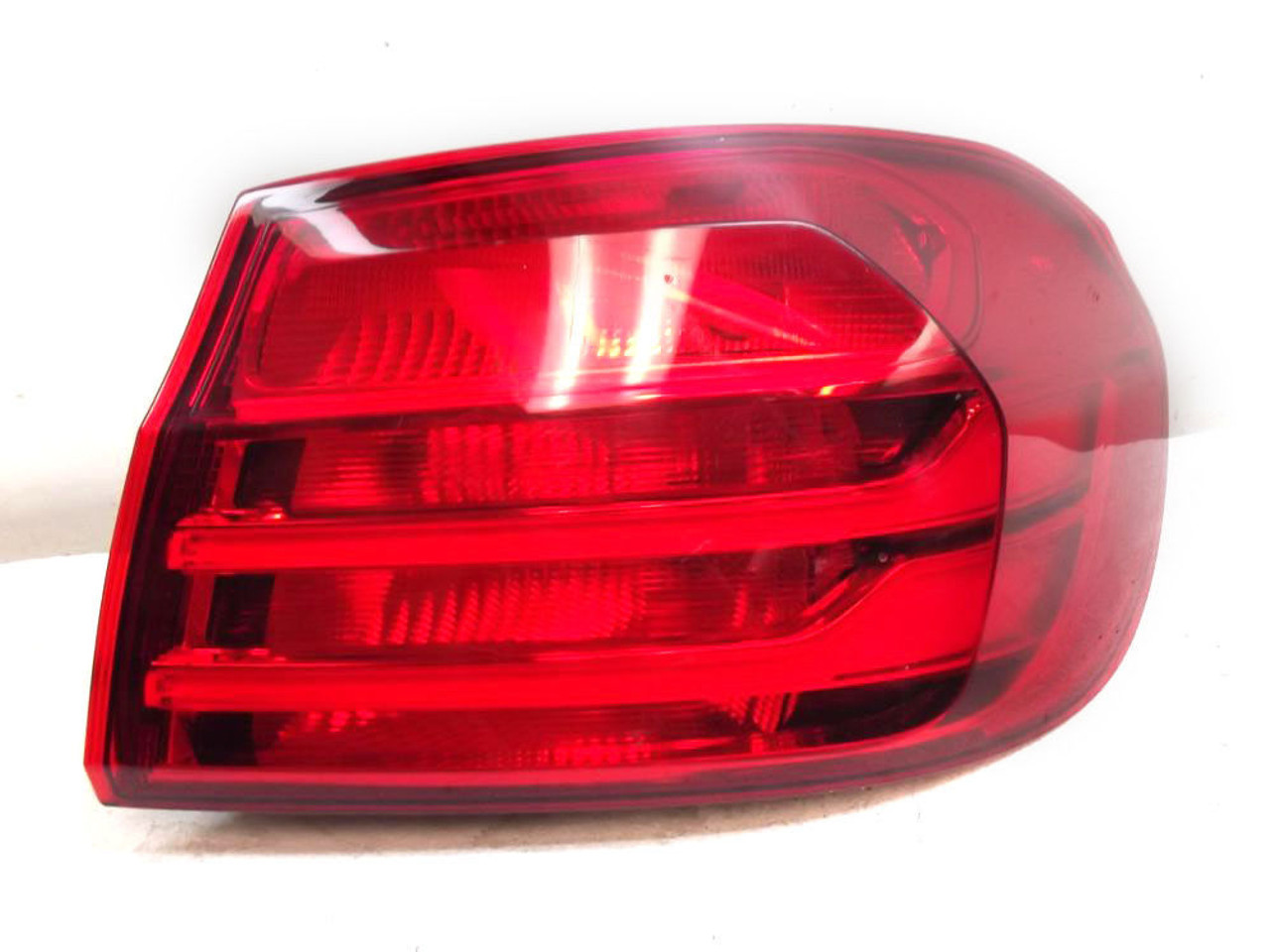 Genuine BMW 4-Series Passenger Right Outer Tail Light OEM F32 F33 F36 F82  F83 M4