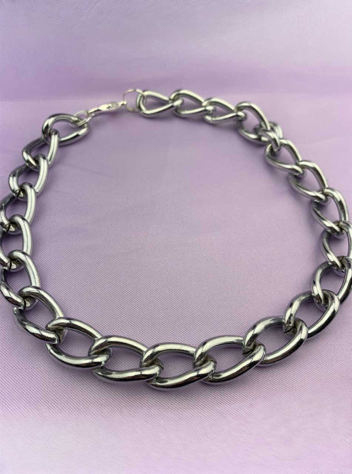 Silver chunky oval-link chain necklace with clasp