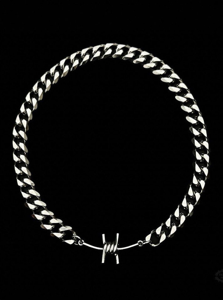 Silver barbed Cuban chain necklace