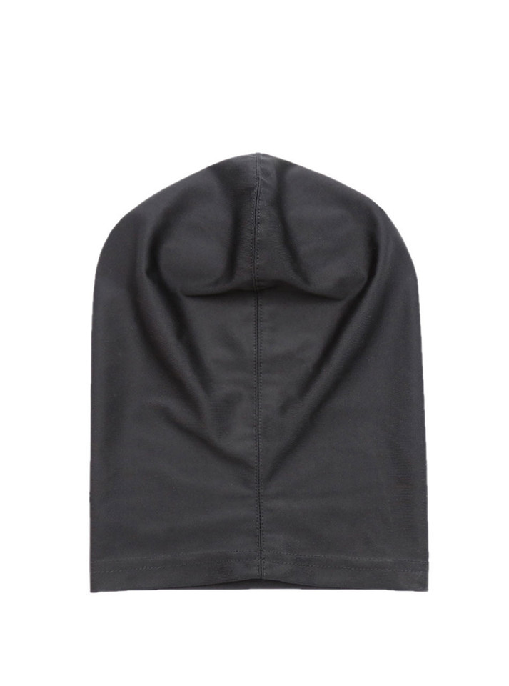 Superior comfort with ultra-elastic nylon sensory deprivation hood.