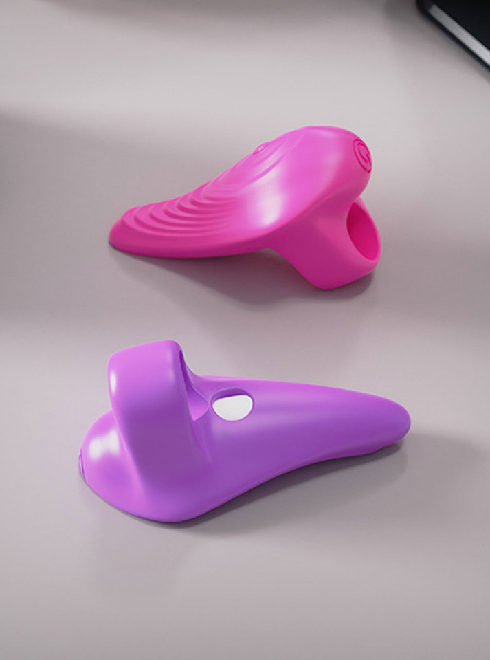 Finger Ring Vibrator – Wearable mini bullet vibrator on a finger, ready for precise stimulation.