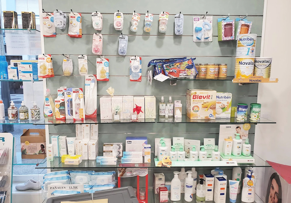 Productos infantiles de la farmacia salvadas 22 en Santiago de Compostela, A Coruña