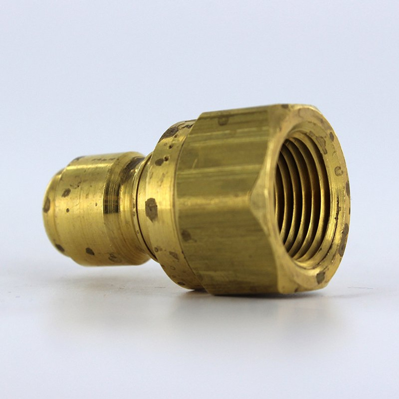 Parker Bst-N3 St Series Nipple Brass 3/8" Body Size 3/8" Npt Female Port   2700Psi (186Bar)