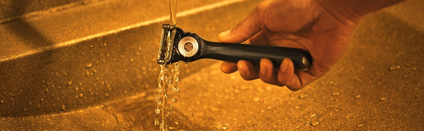 Awaken your senses - Heated Razor Review | The Art of Shaving ...