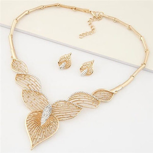 Luxurious Rhinestone Inlaid Peach Heart Inspired Hollow Golden Bamboo Joint Chain Necklace and Earr A392-fane3095