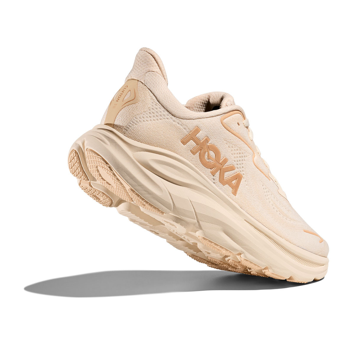 【未使用】HOKA スニーカー CLIFTON 10 WIDE ベージュ HOKA Women's Clifton 10 Wide Vanilla/Birch Running Shoes - Free