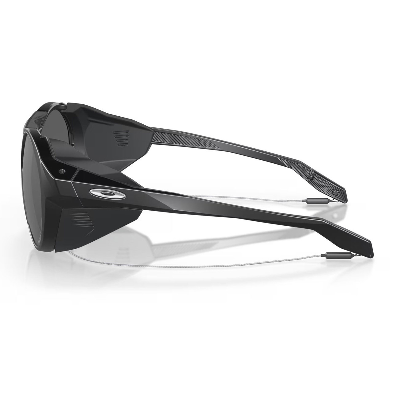 OAKLEY Clifden Sunglasses with Matte Black Frame and Prizm Black