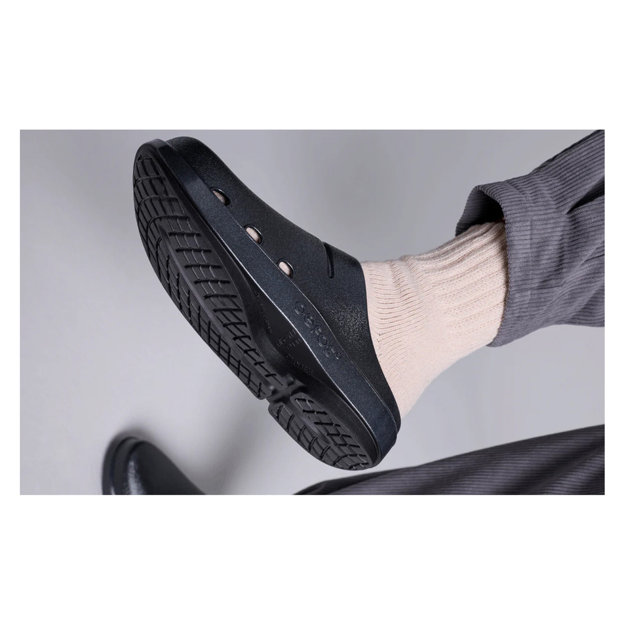 OOFOS Oocloog Luxe Black Sparkle Clogs - Free Shipping