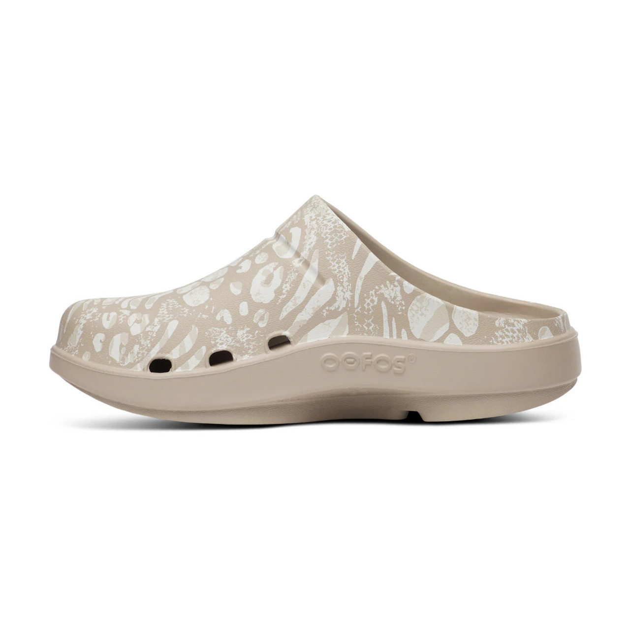 OOFOS Oocloog Limited Nomad Combo Camo Clogs - Free Shipping
