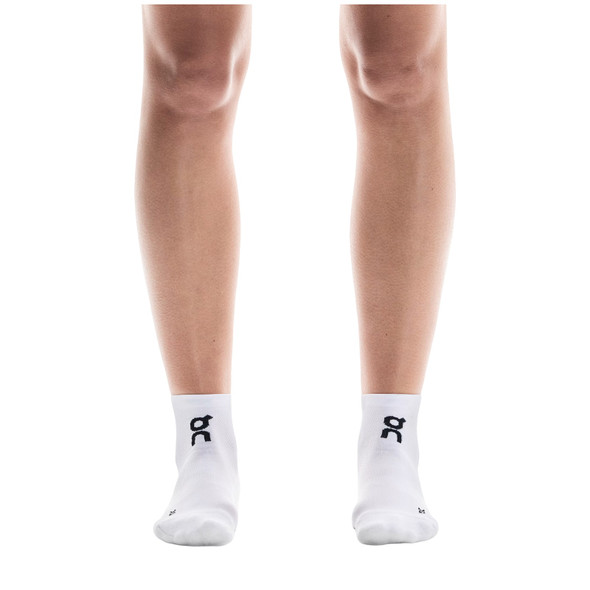 ON FOOTWEAR Core Mid 2P White Run Sock