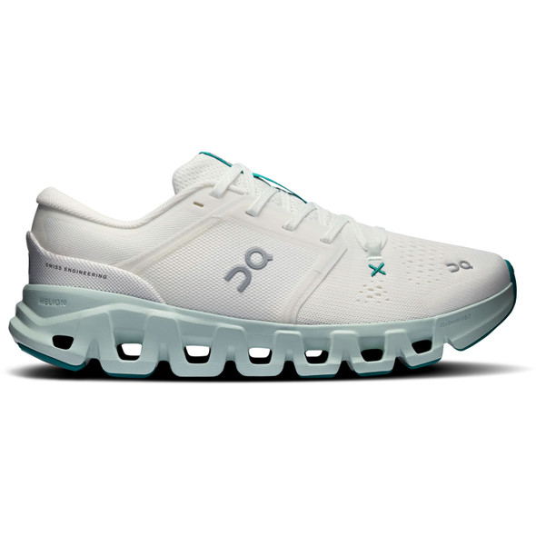 ON FOOTWEAR Women's Cloud X 5 Ivory/Surf Running Shoes