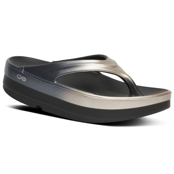 OOFOS Women's OOmega OOlala Luxe Latte Fade Platform Thong Sandal