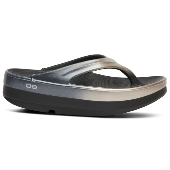 OOFOS Women's OOmega OOlala Luxe Latte Fade Platform Thong Sandal