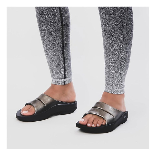 OOFOS Women's OOahh Luxe Recovery Slide Sandals - Free Shipping
