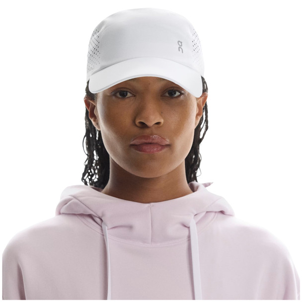 ON FOOTWEAR Unisex Lightweight White Running Cap (2UF10330069)