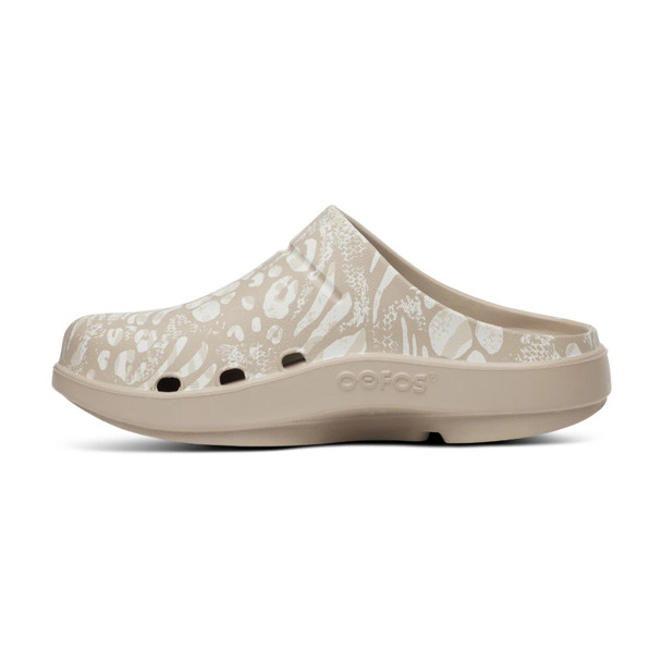OOFOS Oocloog Limited Nomad Combo Camo Clogs