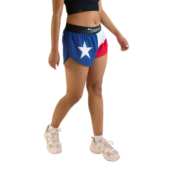 CHICKNLEGS Women's Texas Flag 1.5" Split Shorts