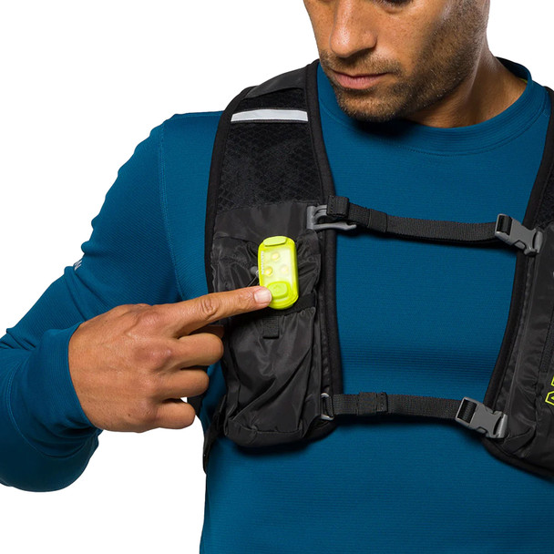 NATHAN SPORTS StrobeLight 2 Safety Yellow OSFM Light Clip (NS60560-40046-OSFM)