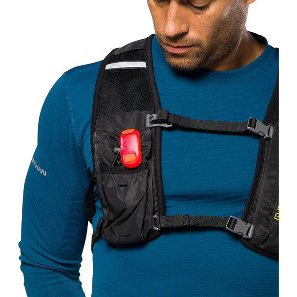 NATHAN SPORTS StrobeLight 2 Ribbon Red OSFM Light Clip (NS60560-20164-OSFM)