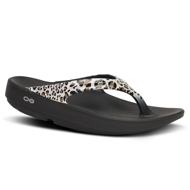 OOFOS Women's OOlala Limited Thong Leopard Recovery Sandals