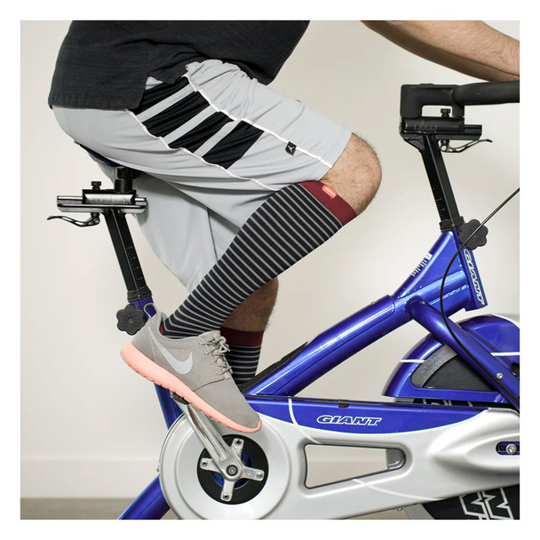 VIM&VIGR Little Stripe Nylon 30-40 mmHg Compression Socks