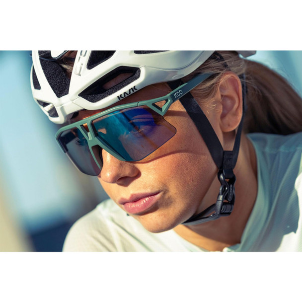 KOO Hype Red Bull Bora-Blue/Silver L. Red MR Sunglasses (OEY00013-Red Bull Bora-825)