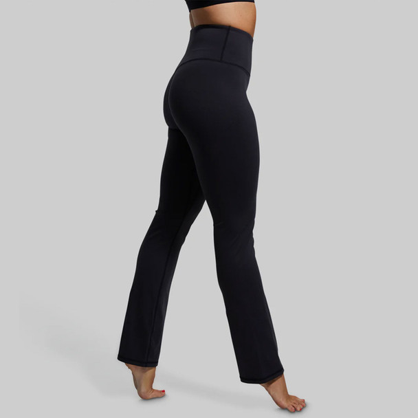 BORN PRIMITIVE Women's Straight Leg Yoga Pant