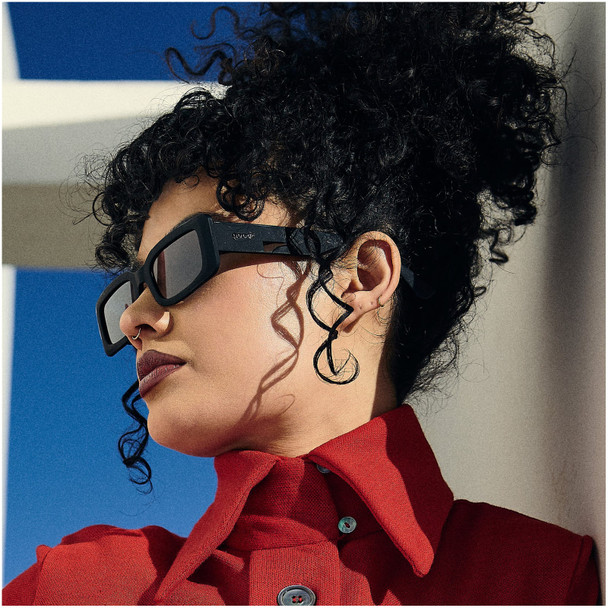 GOODR Unisex Lost All Sense of Time Black Sunglasses (G00899-LXG-01)