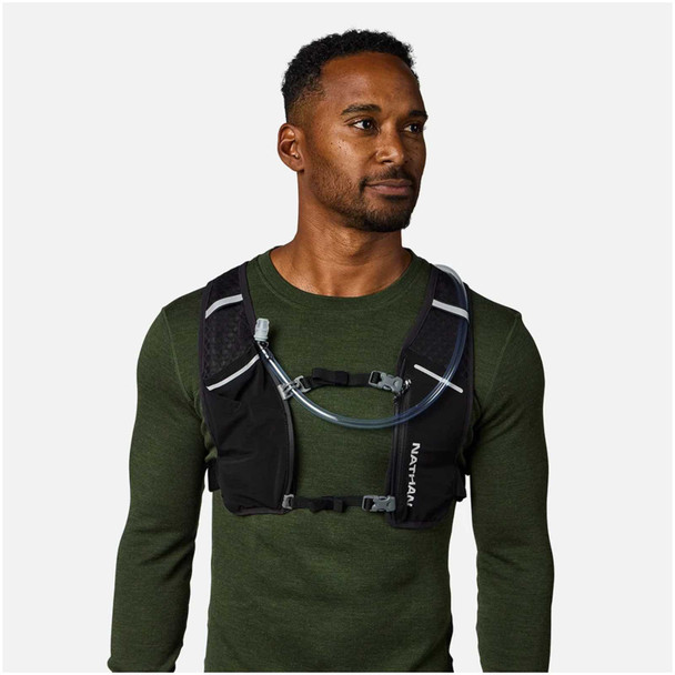 NATHAN SPORTS Hypernight Quick Start 3.0 4L Black/Hex Print Hydration Pack (NS30910-00320-OSFM)