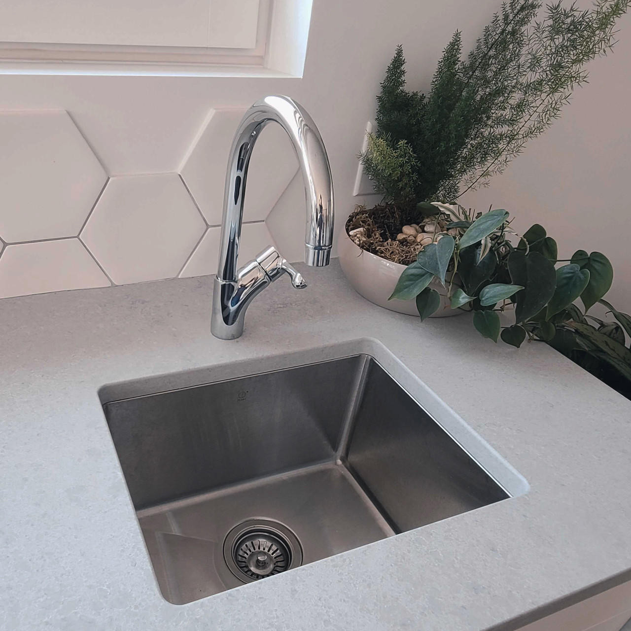 HANA TR GEO - Eco-Friendly Rectangular Kitchen Sink | PEARL Canada