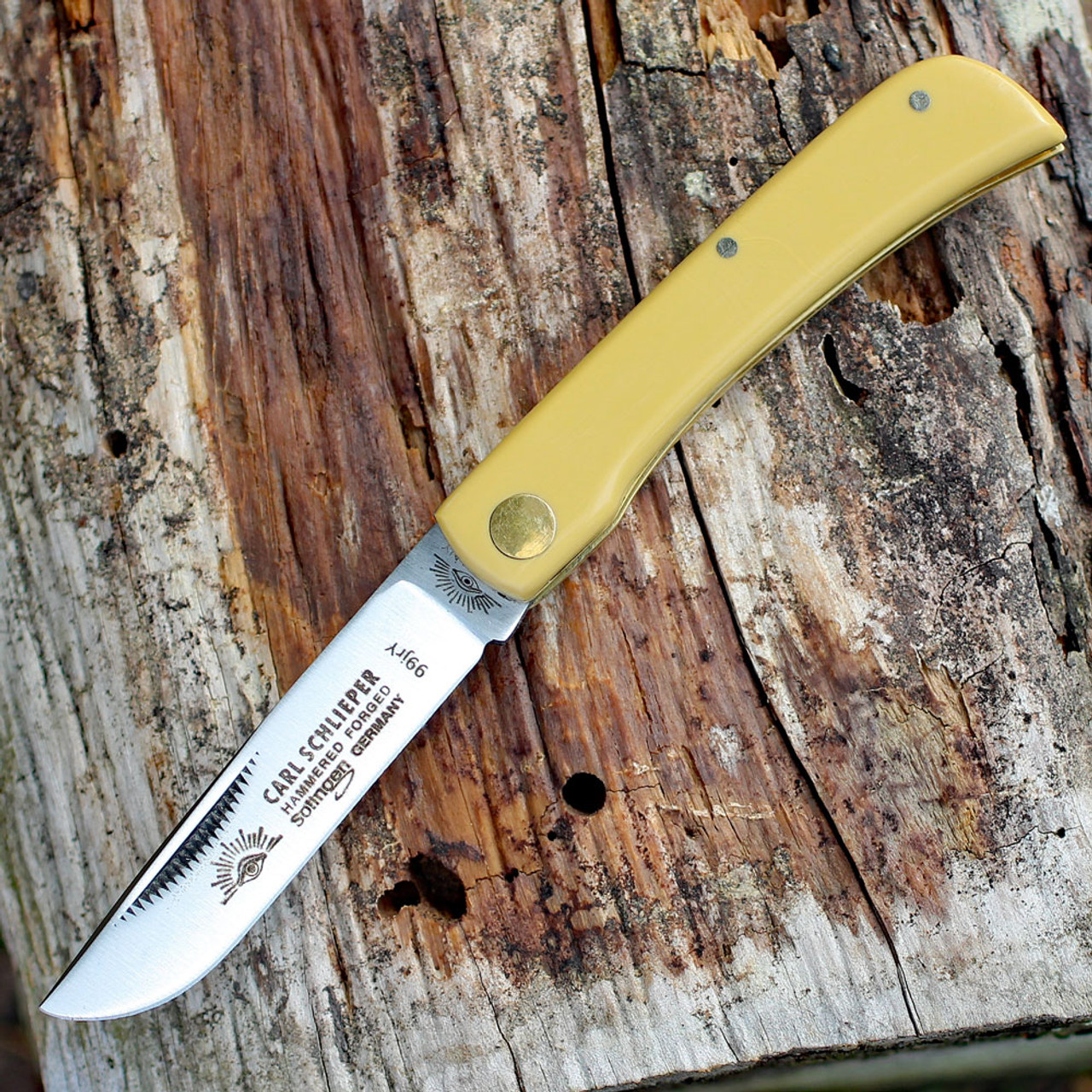 GERMAN EYE BRAND - CLODBUSTER {LARGE} ETCHED BLADE - 4 5/8 CLOSED LENGTH -  YELLOW SYNTHETIC HANDLES