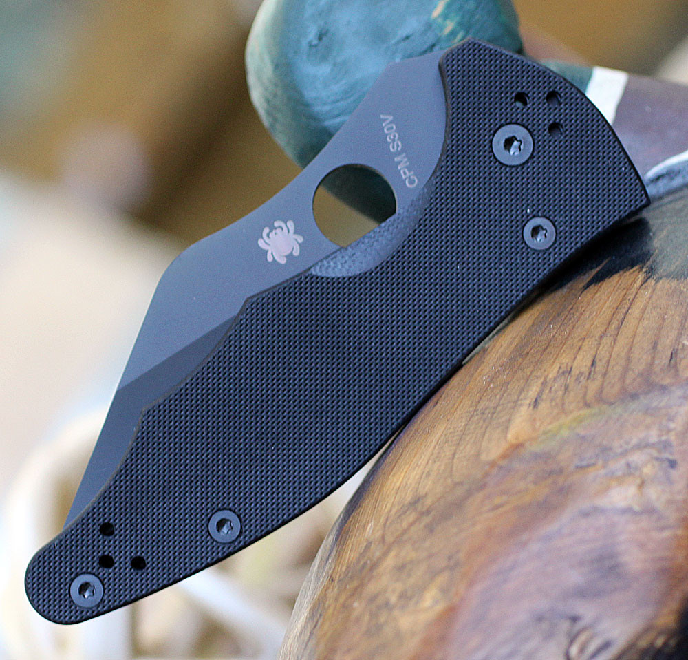 Black DLC coated CPM-S30V blade on Spyderco Yojimbo 2 folding knife.