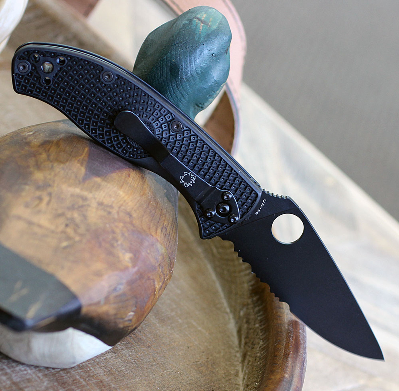 Spyderco TENACIOUS LWT Black Bld OD C122PODBK con acero 8CR13MOV