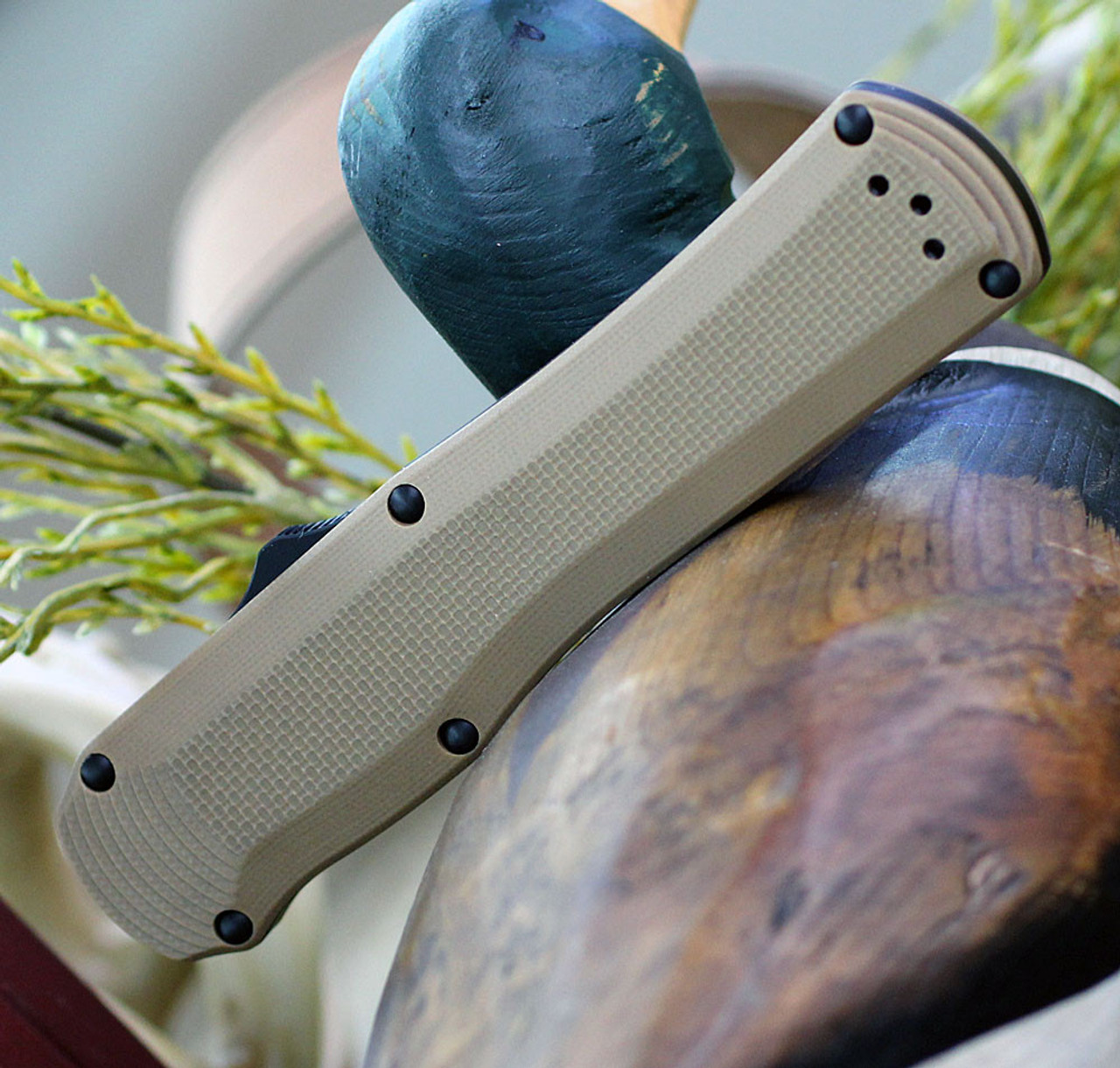 Benchmade 3400BK-2 Autocrat,  3.71" CPM-S30V Black Double Edge, G-10 Handle