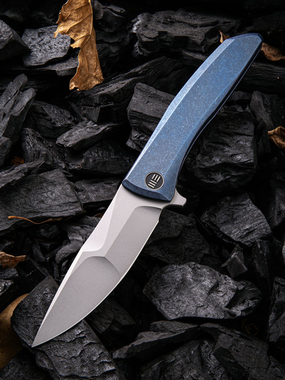 We Knife Scoppio Framelock Folder 923A, 3.63" CPM-20CV  Stonewash Drop Point Plain Blade, Blue Titanium Handle