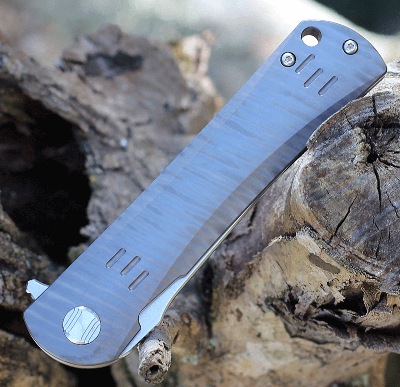 Bestech Kendo (BT1903F) 3.51" CPM-S35VN Two Toned Tanto Plain Blade, Stonewashed Tiger Stripe Patterned Titanium Handle