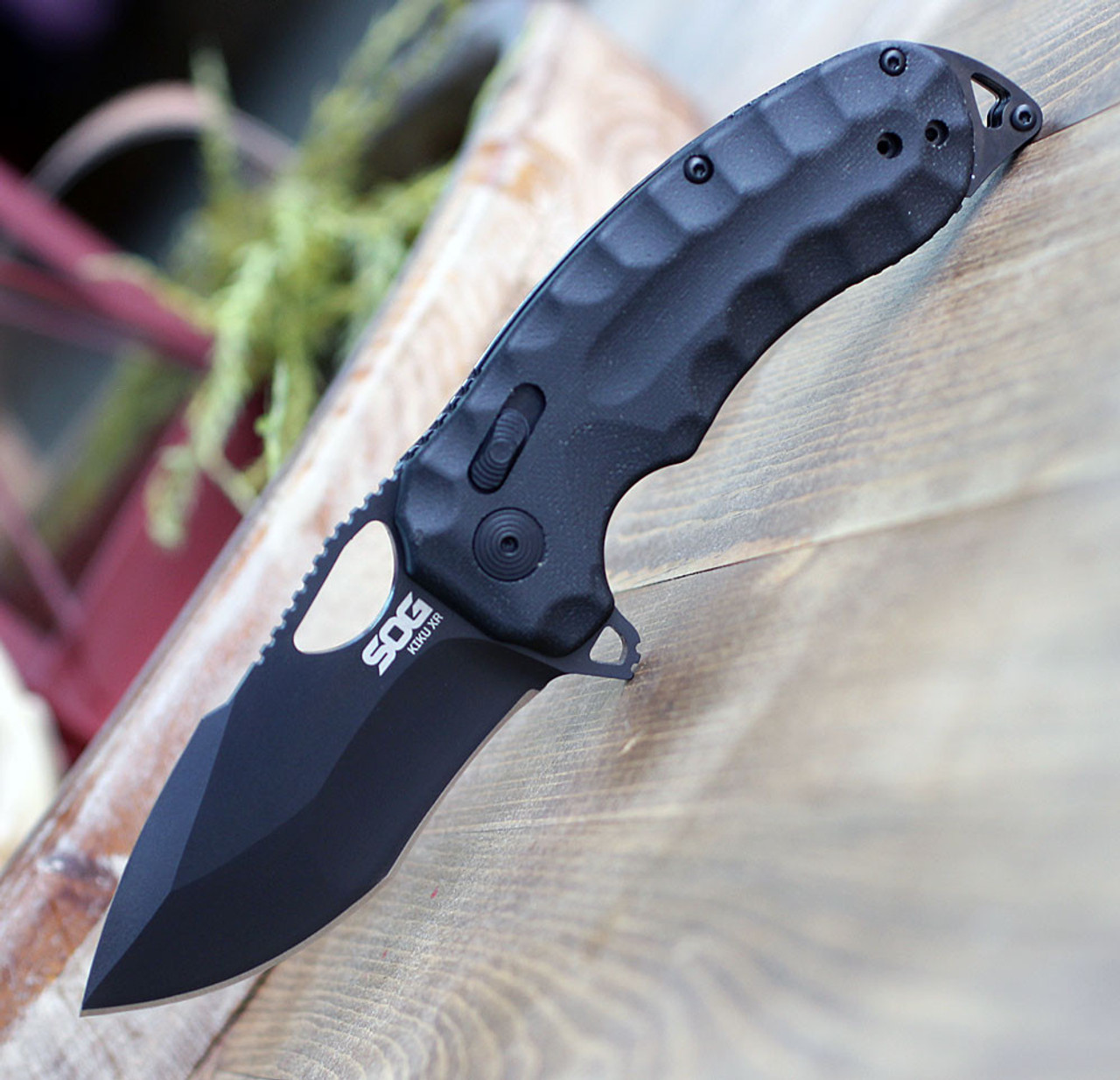 SOG Kiku XR Folding Knife 3.03" CTS XHP  Black Cerakote Blade