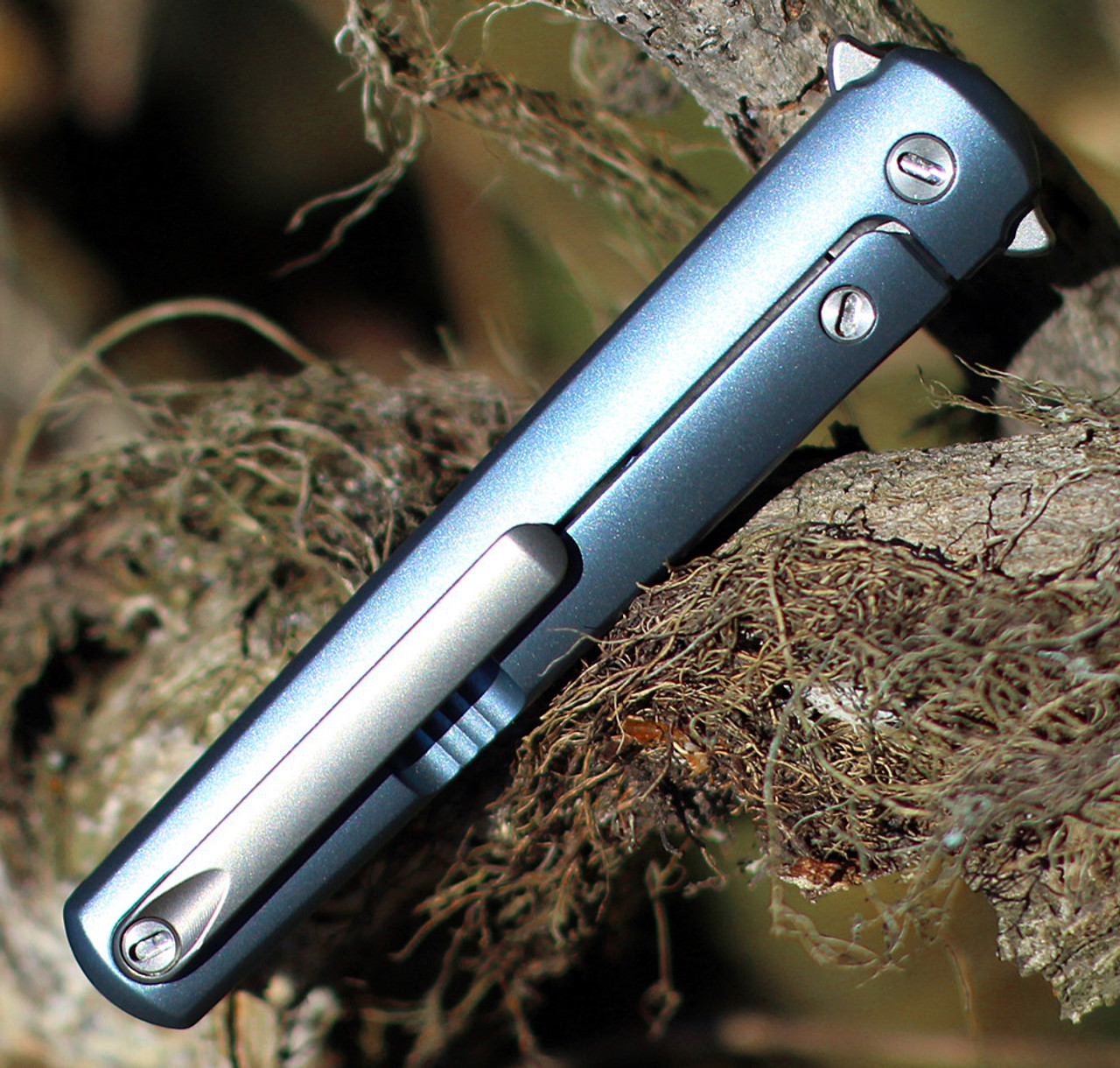 MKM - Maniago Knife Makers, Zieba Flame Flipper, FL02-TBSW, 2.9" Stonewashed Dagger, Blue Titanium, Handle